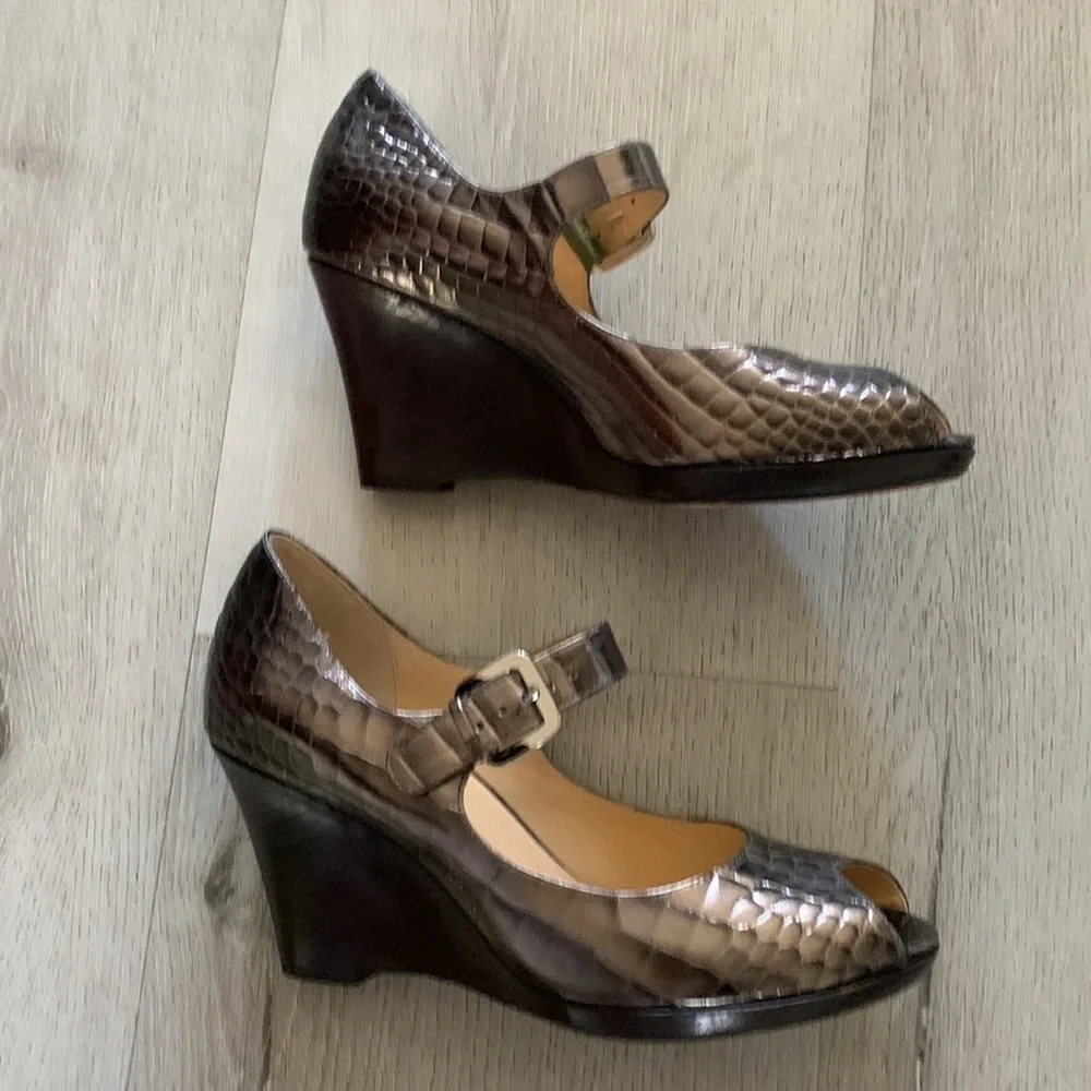 Color Haan Peep Toe Wedges‎ 8 B snake skin
